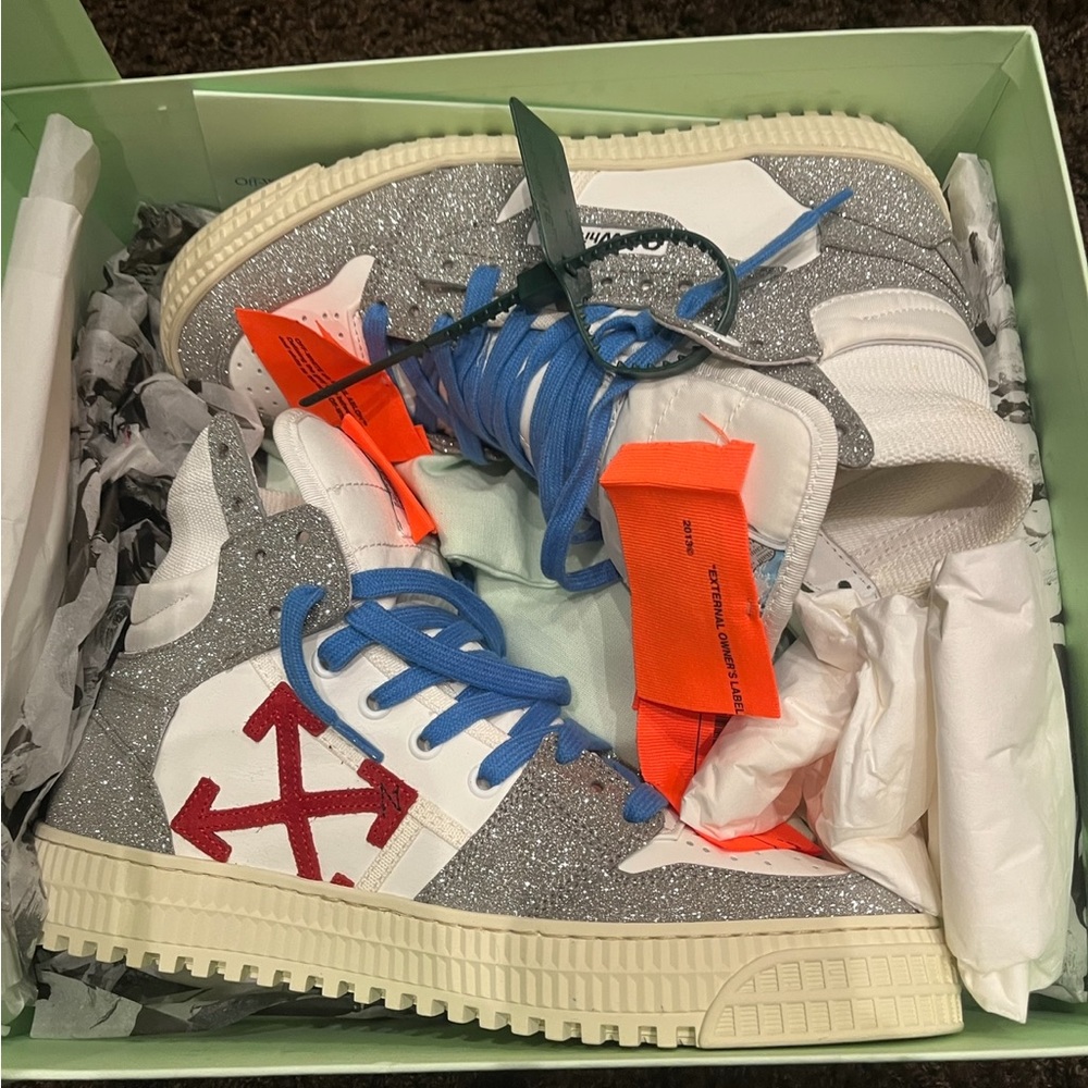 GLITTER OFF-WHITE HIGH TOP SNEAKERS